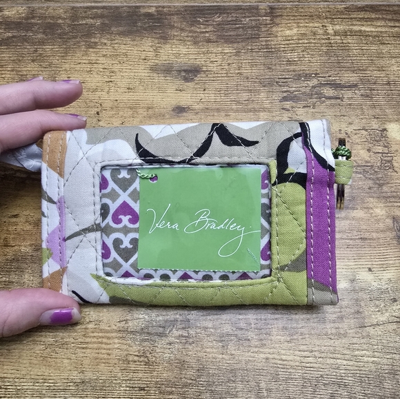 New Vera Bradley Multicolor Quilted Women's Wallet - Picture 5 of 12